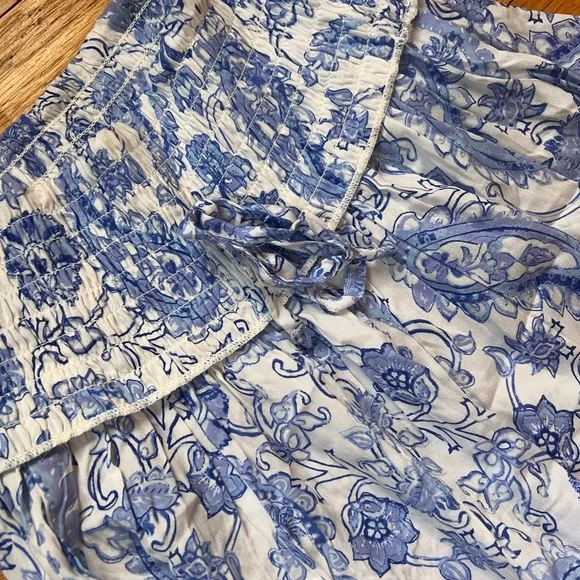 Flowy Printed Pants - Picture 3 of 3